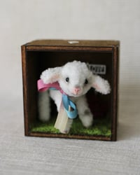 Image 1 of pipe cleaner Rainbow the lamb