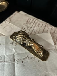 Image 9 of Magnifique petite pince à courrier en laiton ouvragée, époque victorienne, 1850-1890.