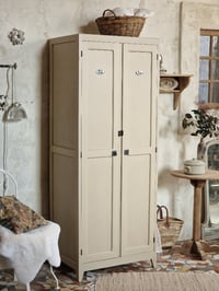 Image 3 of L'armoire parisienne