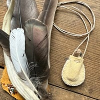 Image 1 of Pouch Crystal (deerskin)