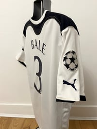 Image 6 of Tottenham Hotspur “BALE 3” 2010/11 Home Cup Shirt + UCL patches, XL
