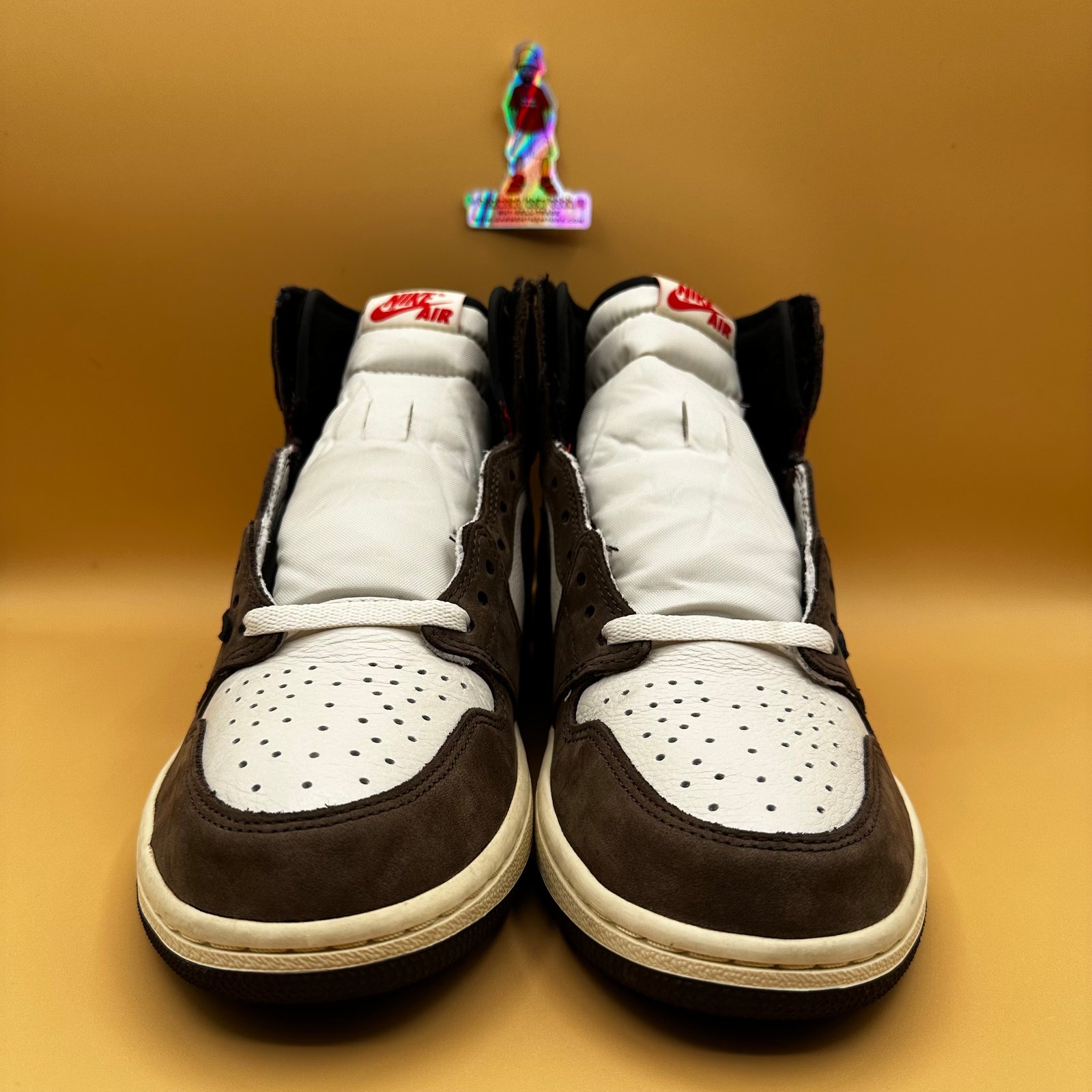 2019 Travis Scott Jordan 1 High Mocha 9.5M Garment New York