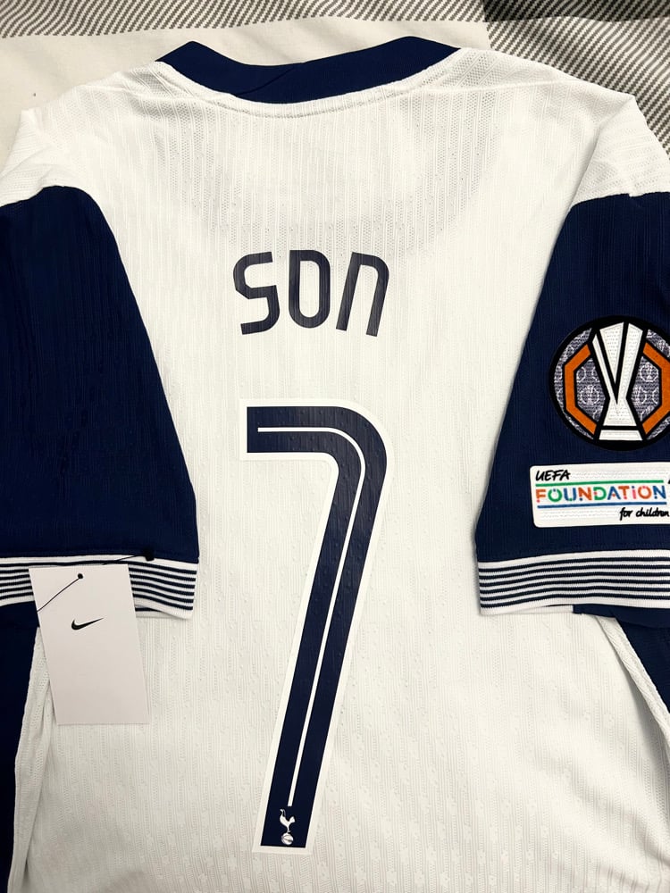 Image of Tottenham Hotspur “SON 7” Vaporknit 2024/25 Home Europa Final Shirt  (L)