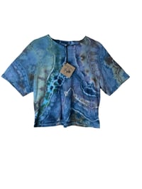 Image 2 of M Crop Tee in Cool Geode Ice Dye