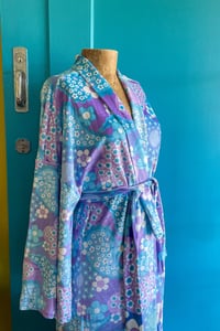 Image 3 of Velvet dreams Plush velvet robe in Pushing daisies blue Size S ready to ship