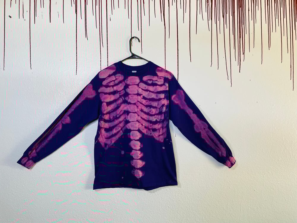 Purple skeleton tee PREORDER 