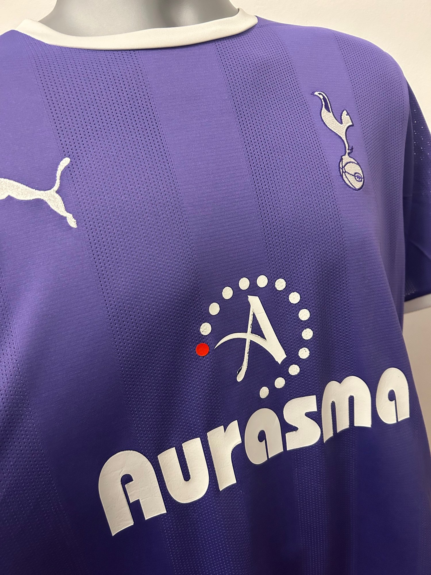 Image of Tottenham Hotspur “MODRIC 14” 2011/12 Away Shirt + PL patches (L)