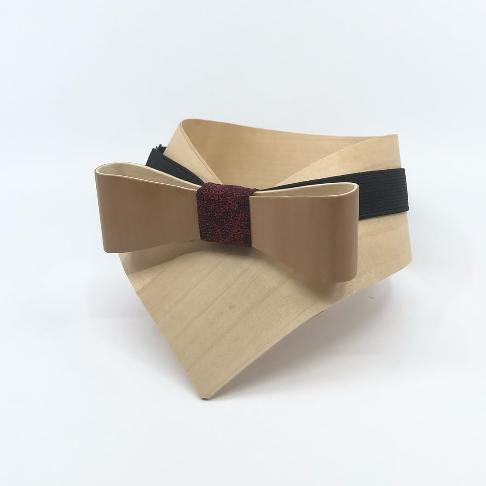 Image of Noeud Papillon En Bois - Merisier / Noir Bordeaux