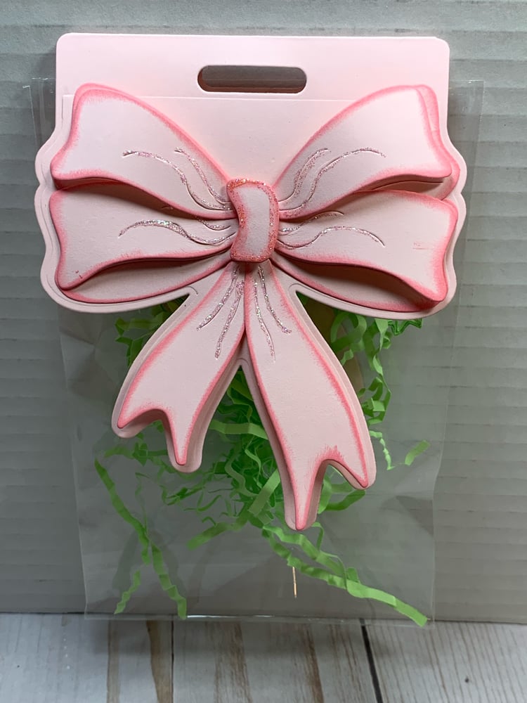 Image of Layered bow bag topper