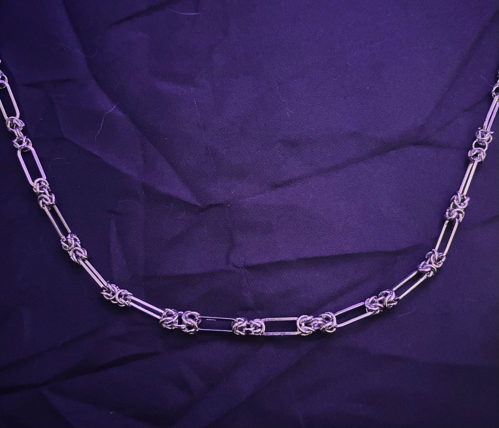 Image of 𝔏𝔞 𝔩𝔦𝔫𝔢𝔞 𝔡𝔢𝔩𝔩𝔞 𝔳𝔦𝔱𝔞