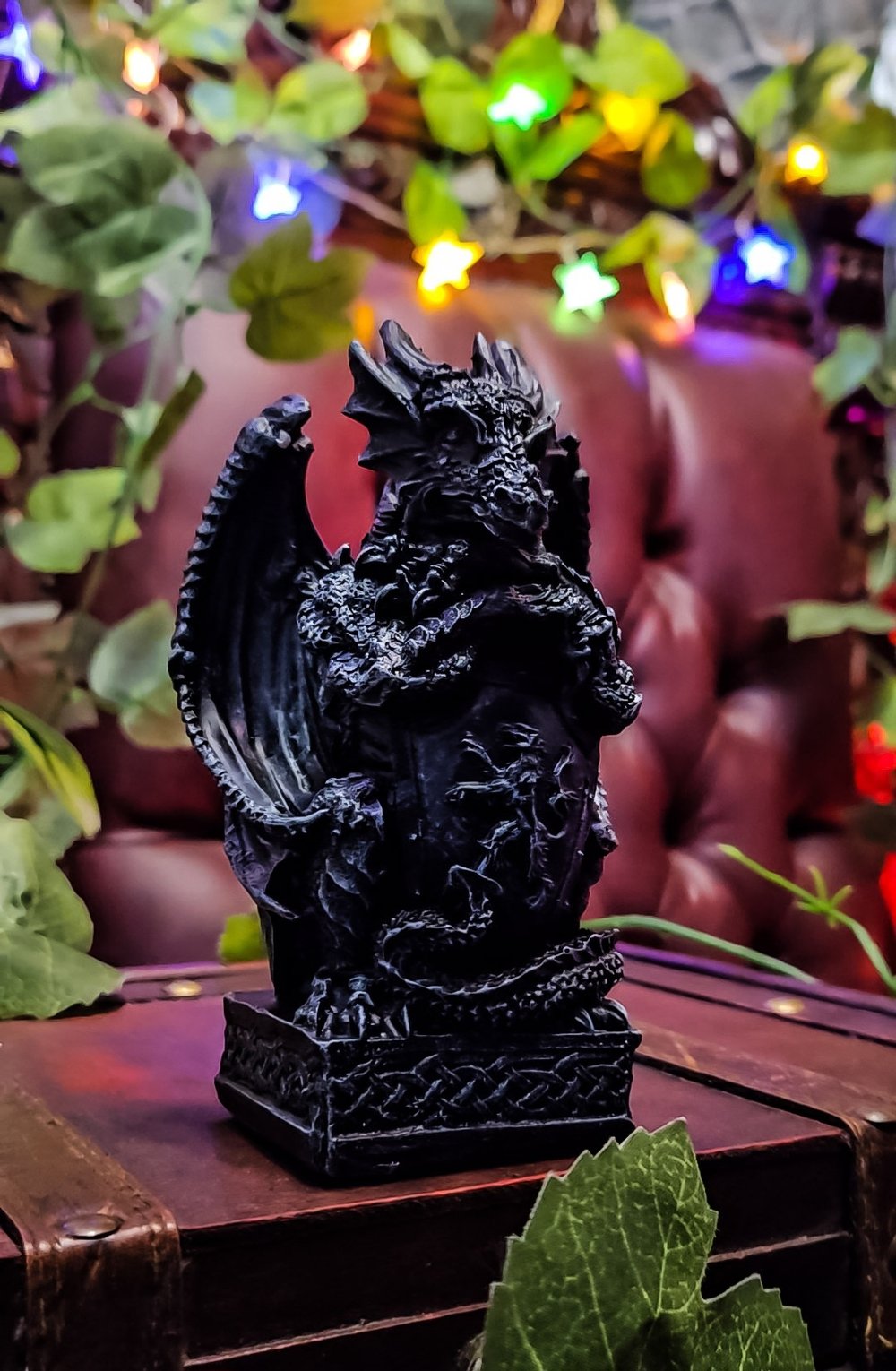 👑The Armored Kingdom Draconian Shield Guardian of the Realm Dragon Statue