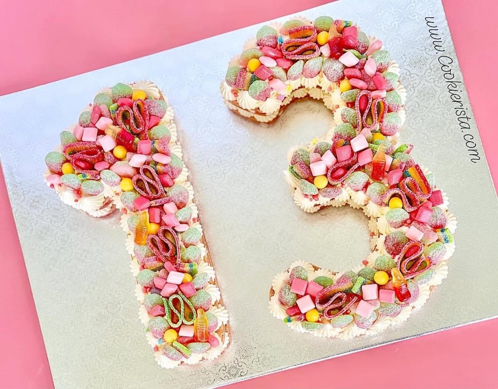 Cookie Cake: Gummy Candies 