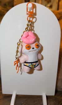 Image 2 of Orange Fuggler