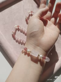 Image 4 of rose quartz with pearl bracelet 粉晶珍珠手链