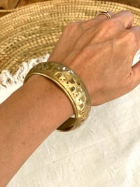 Image 2 of Bracelets manchettes