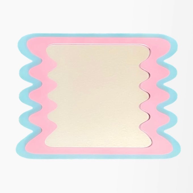 Image of wavy mirror