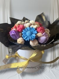 Image 4 of Flower bouquet 
