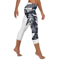 Image 1 of Chic Capri Leggings 