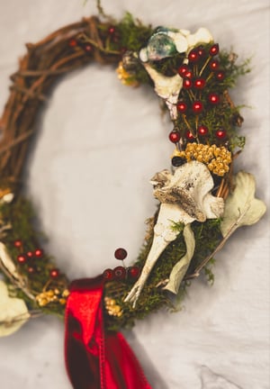 Image of Deer Vertebrae Wreath