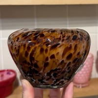 Image 2 of honeydew magnolia scented glass candle