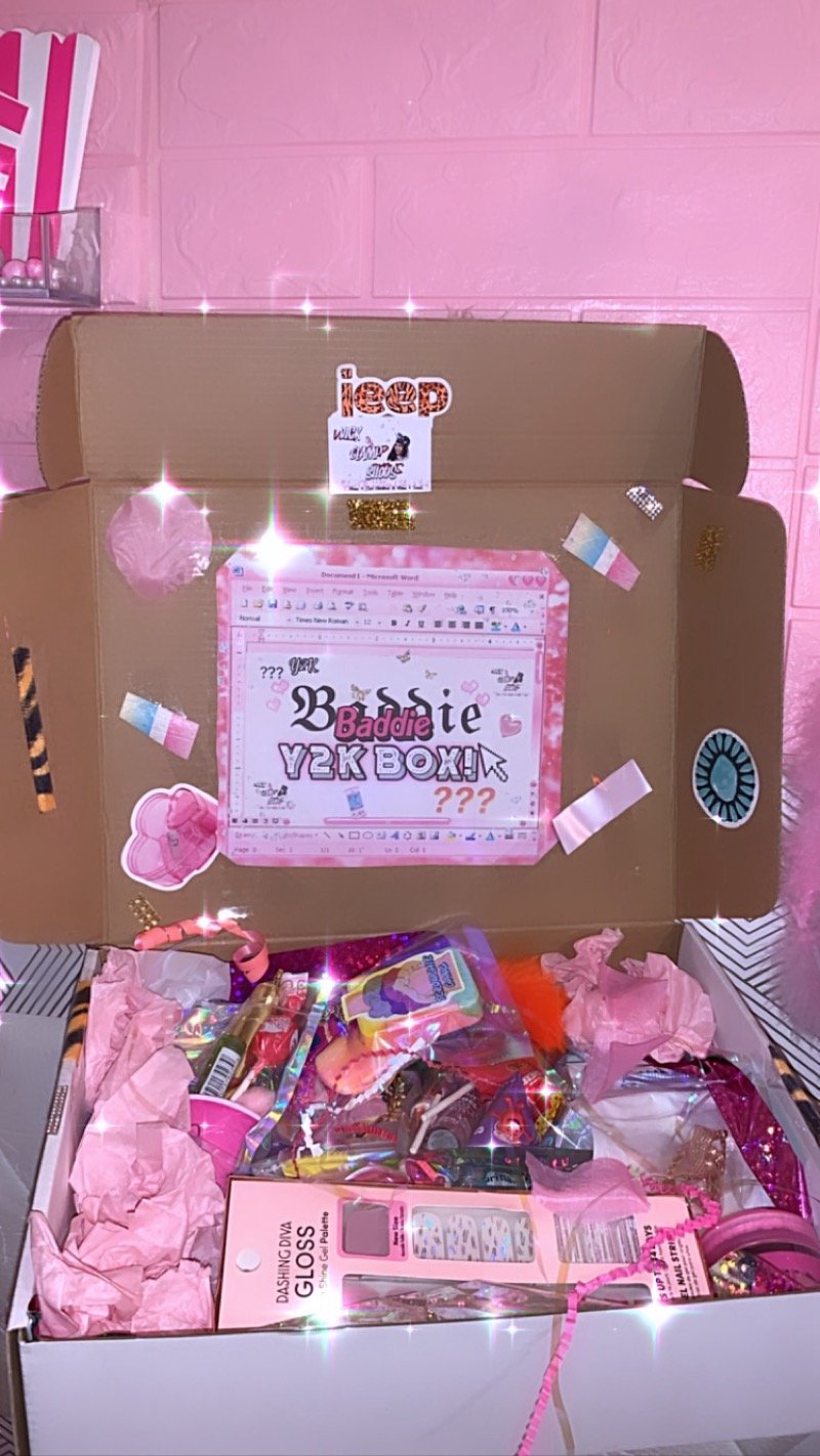 Image of 💖Y2K Baddie Mystery Box