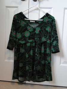 Image of Forever 21 Green & Pink Flower Top – Size L