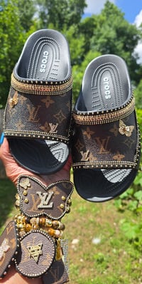 Image 2 of Black Slides w/Butterfly Stack with black trim