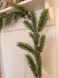 Image 2 of The Classic Garland