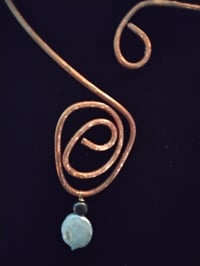 Image 2 of Copper choker with freshwater coin pearl choker