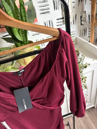 Image 2 of NWT off the shoulder bodycon dress