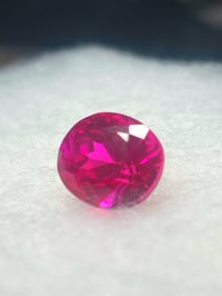Image 3 of Enhanced Pink Sapphire Oval-cut, 14ct