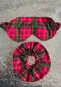 Image 1 of Eyemask and Scrunchie Set