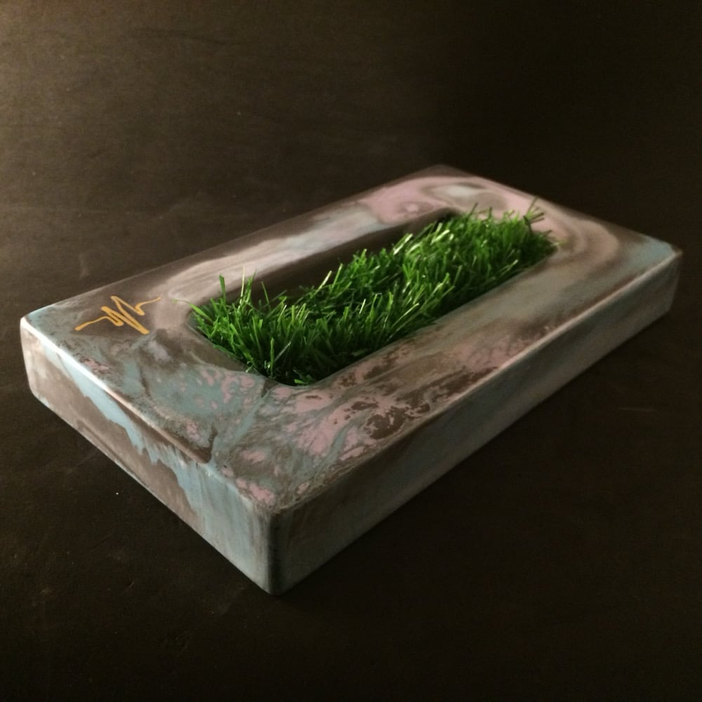 Image of Wired Ramps Planter ( Dark Grey, Aqua and Light Purple)