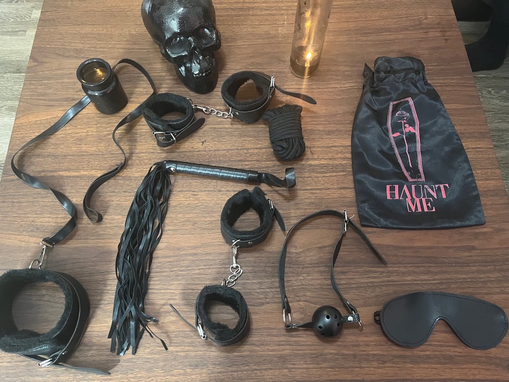 Haunt Me BDSM “Destroy Me” Sex Kit