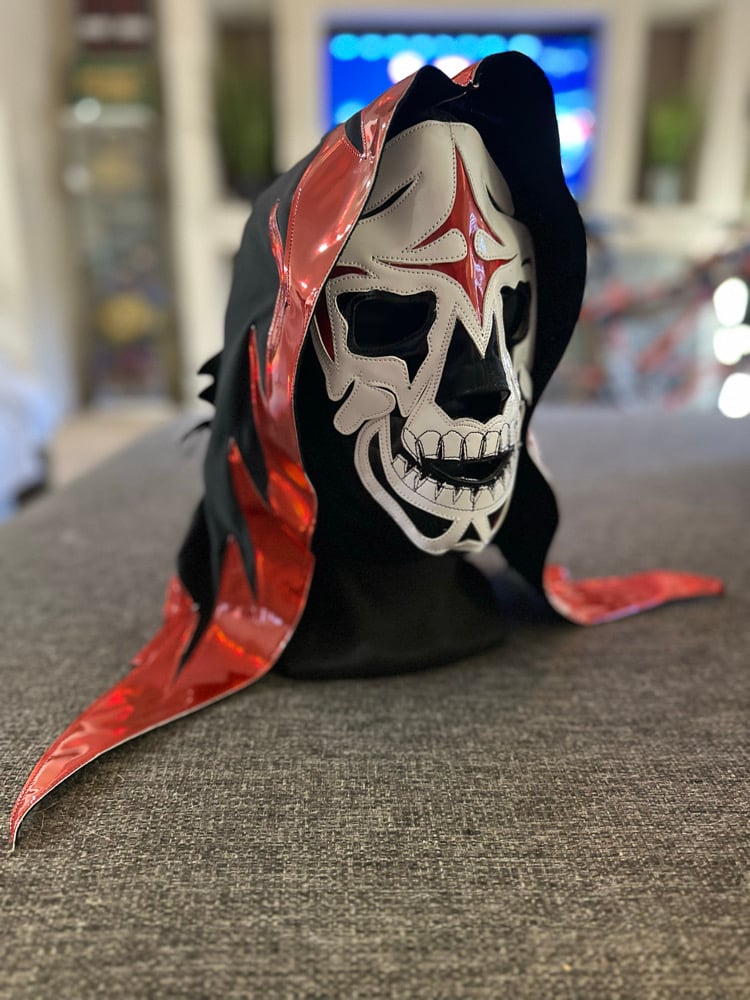 Image of La Parka Chuy Luchador - PRO Mask