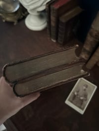 Image 5 of Livre anciens à secret, rare, double reliure en cuir avec armoiries royales, XIXème siècle
