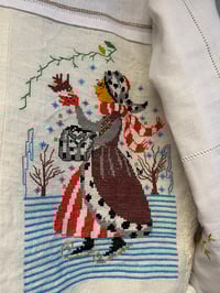 Image 13 of Lady in the garden (small)