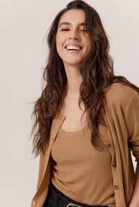 Image 3 of Camiseta Tirantes Debardeur Abigail Camel