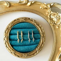 Image 2 of SIGNET HUGGIES