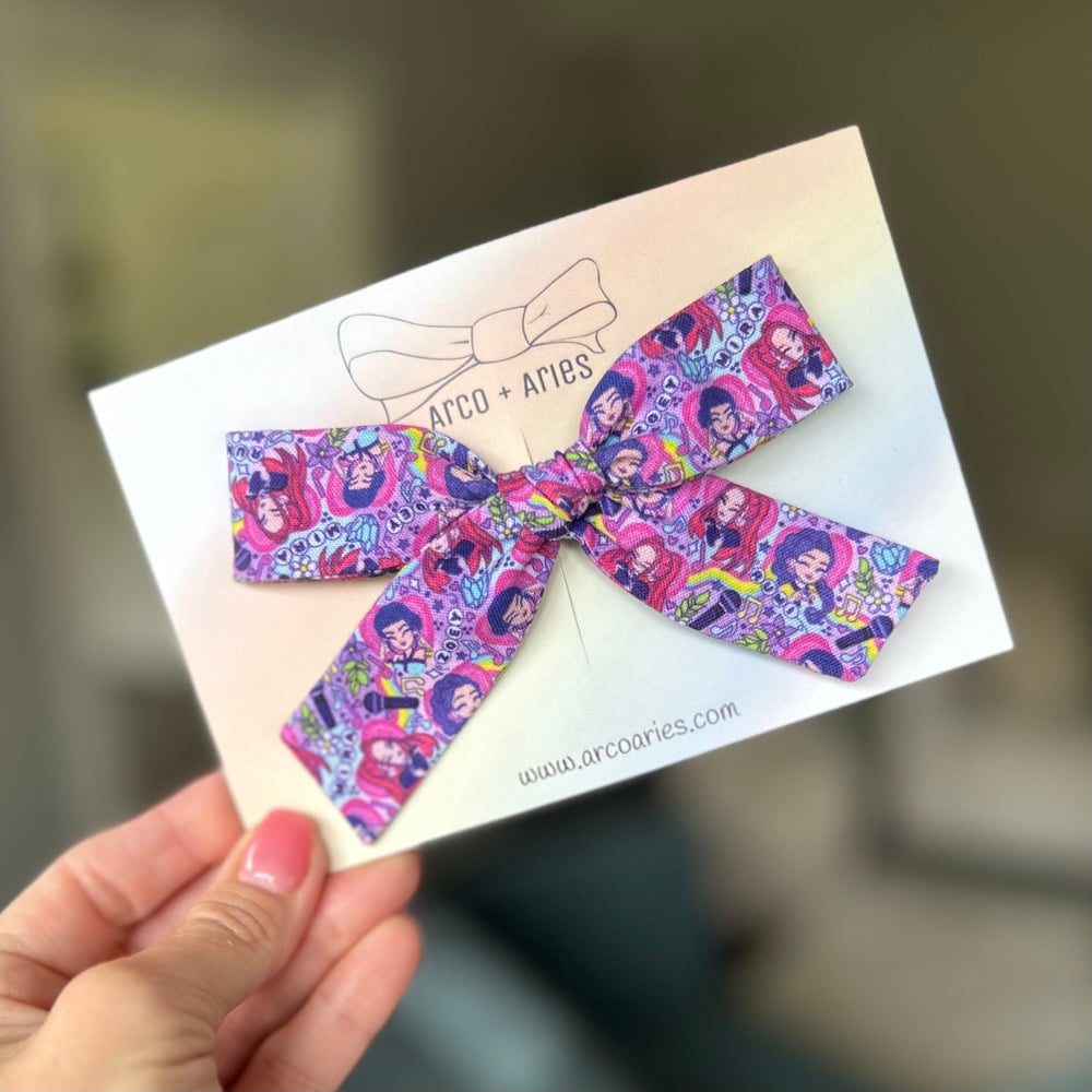 Image of K-pop Demon Hunter bows