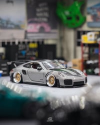 Image 11 of PORSCHE 911 GT2 RS CUSTOMS