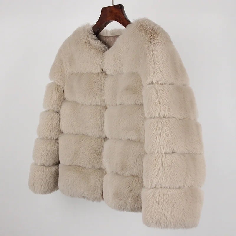 Image of Ladies ‘faux fur’ coat 