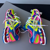 Image 2 of size: us9 uk7 eu40.5 cm25.75