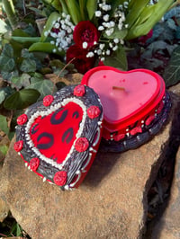 Image 1 of Leopard heart cake candle 