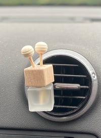 Image 1 of Car diffuser 