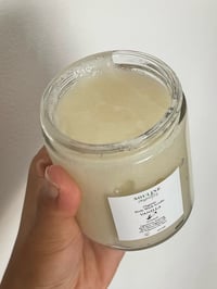 Image 3 of VANILLA BODY WASH SCRUBS 200ML