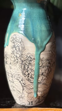 Image 4 of Vase 03