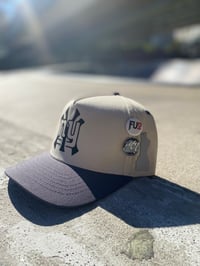 Image 2 of “New York New York” SnapBack Cream Grey Brim