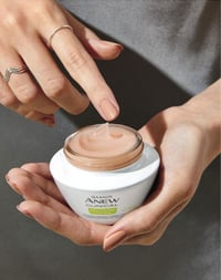 Image 2 of Anew Clinical Revitalize & Reveal Wrinkle Corrector