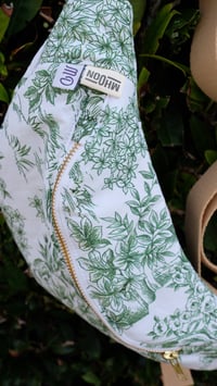 Image 3 of Banane Toile De jouy verte 